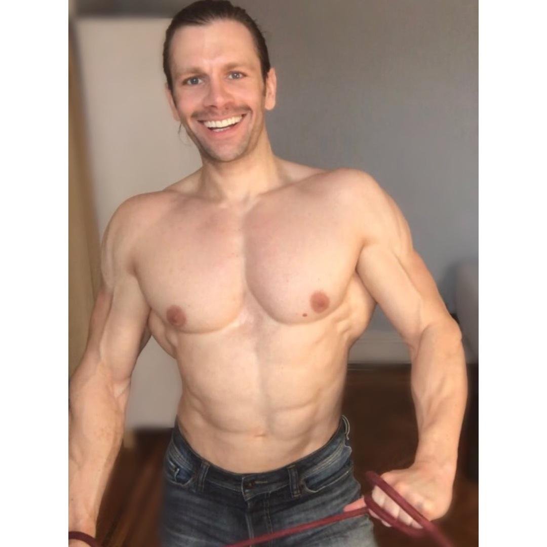 Day 2 Chest / Abs / HIIT