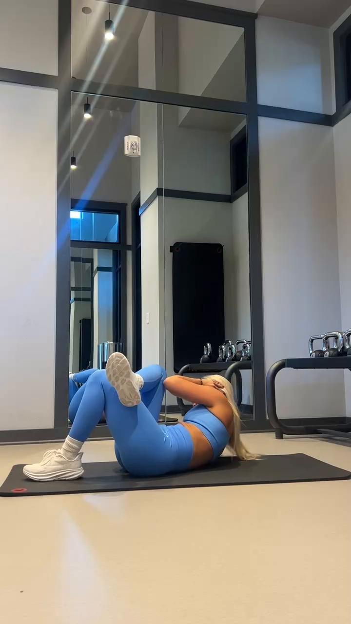 Outdoor run & abs