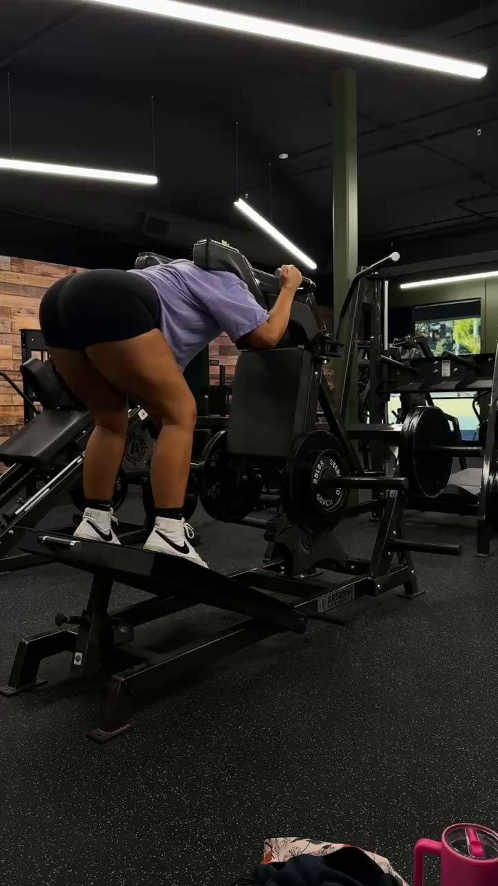 Full Leg Day ❤️‍🔥🏋🏼‍♀️😽🍑