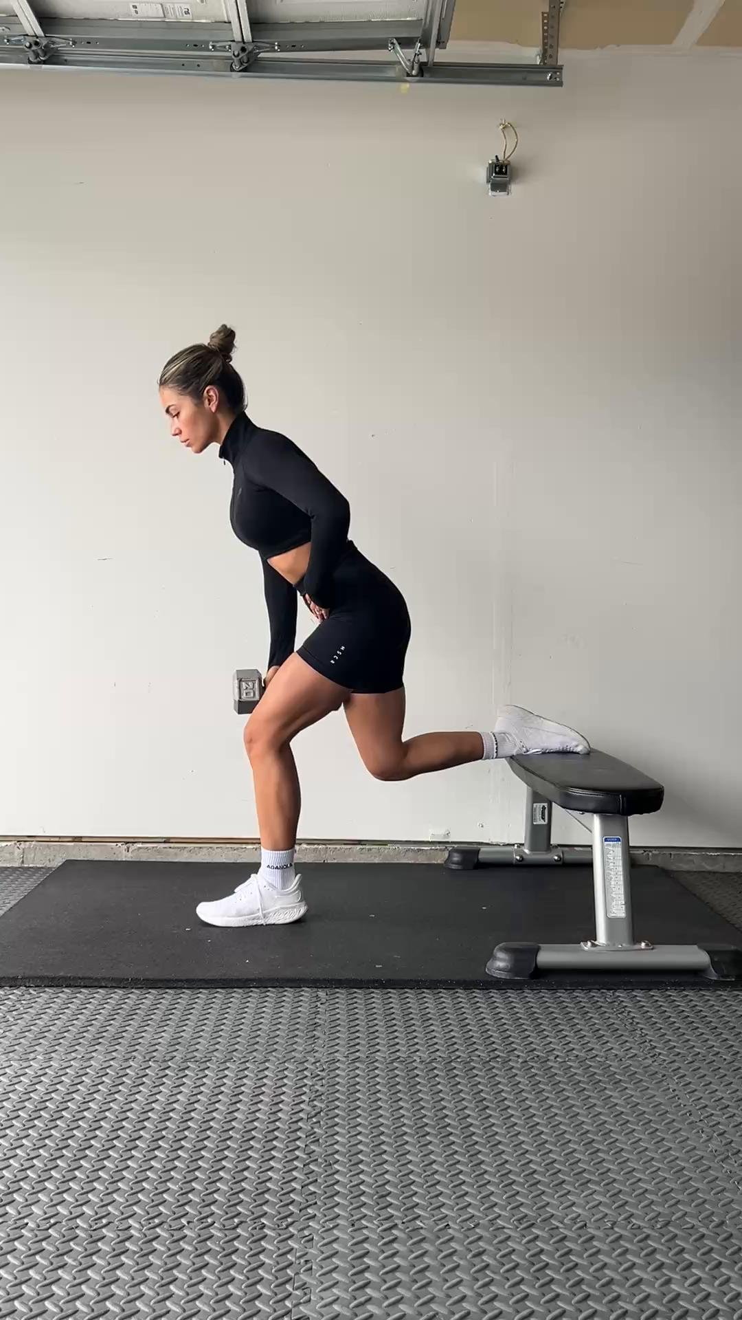 Mon, Oct 12th: LEGS – GLUTES + QUADS