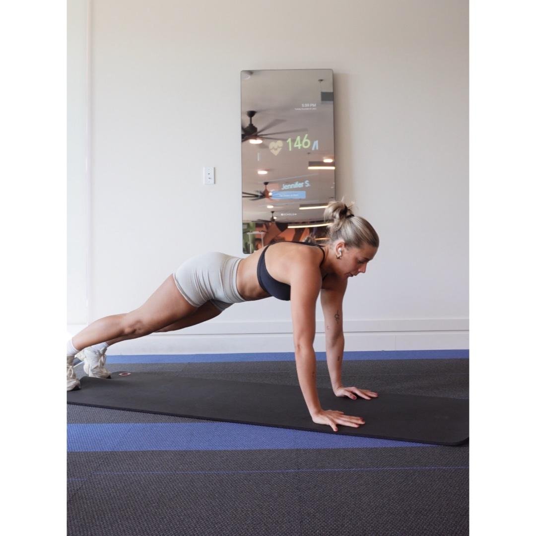 Full body mat workout🤍