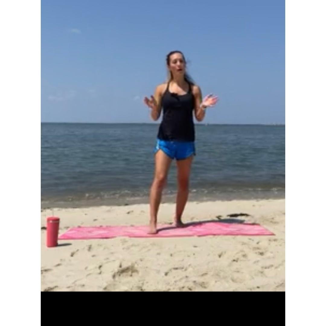 Beach Abs Routine! 🌊🌞🐬