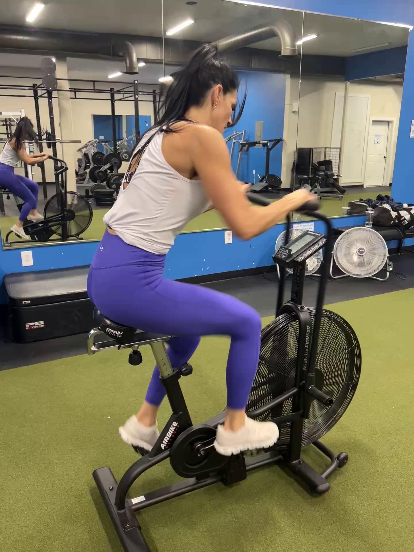 W1/D6-Full Body HIIT