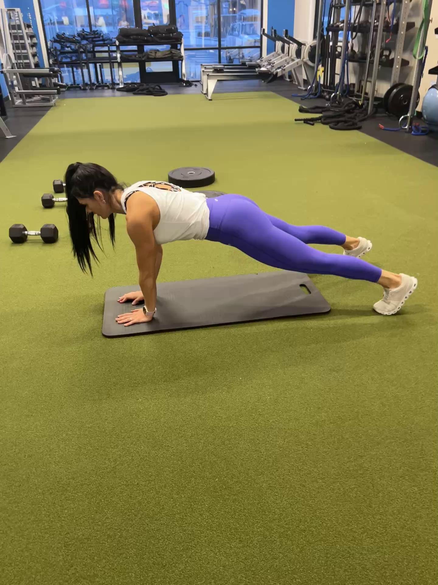 W1/D6-Full Body HIIT