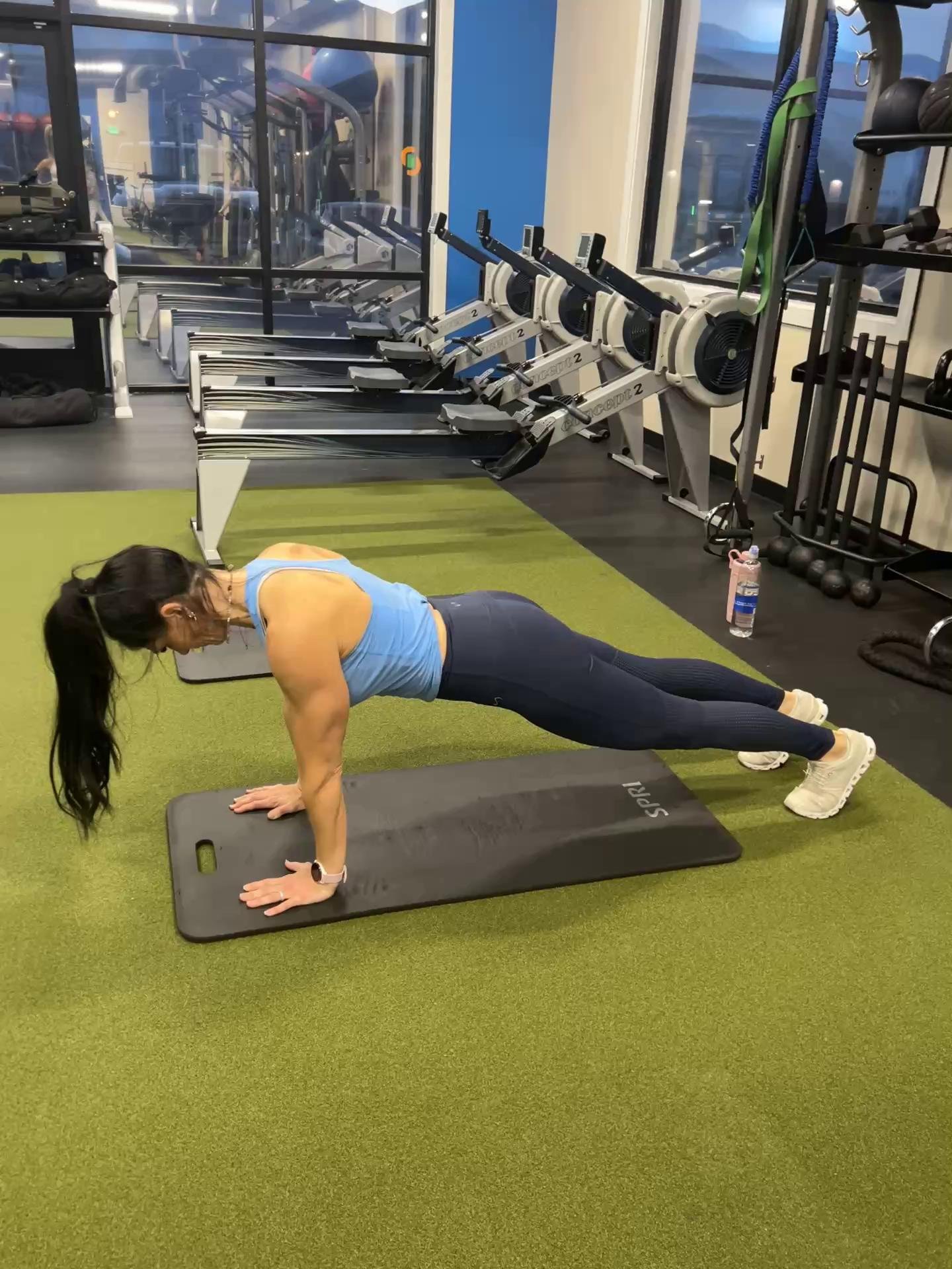 W1/D3-Shoulders/Triceps/Chest/Core
