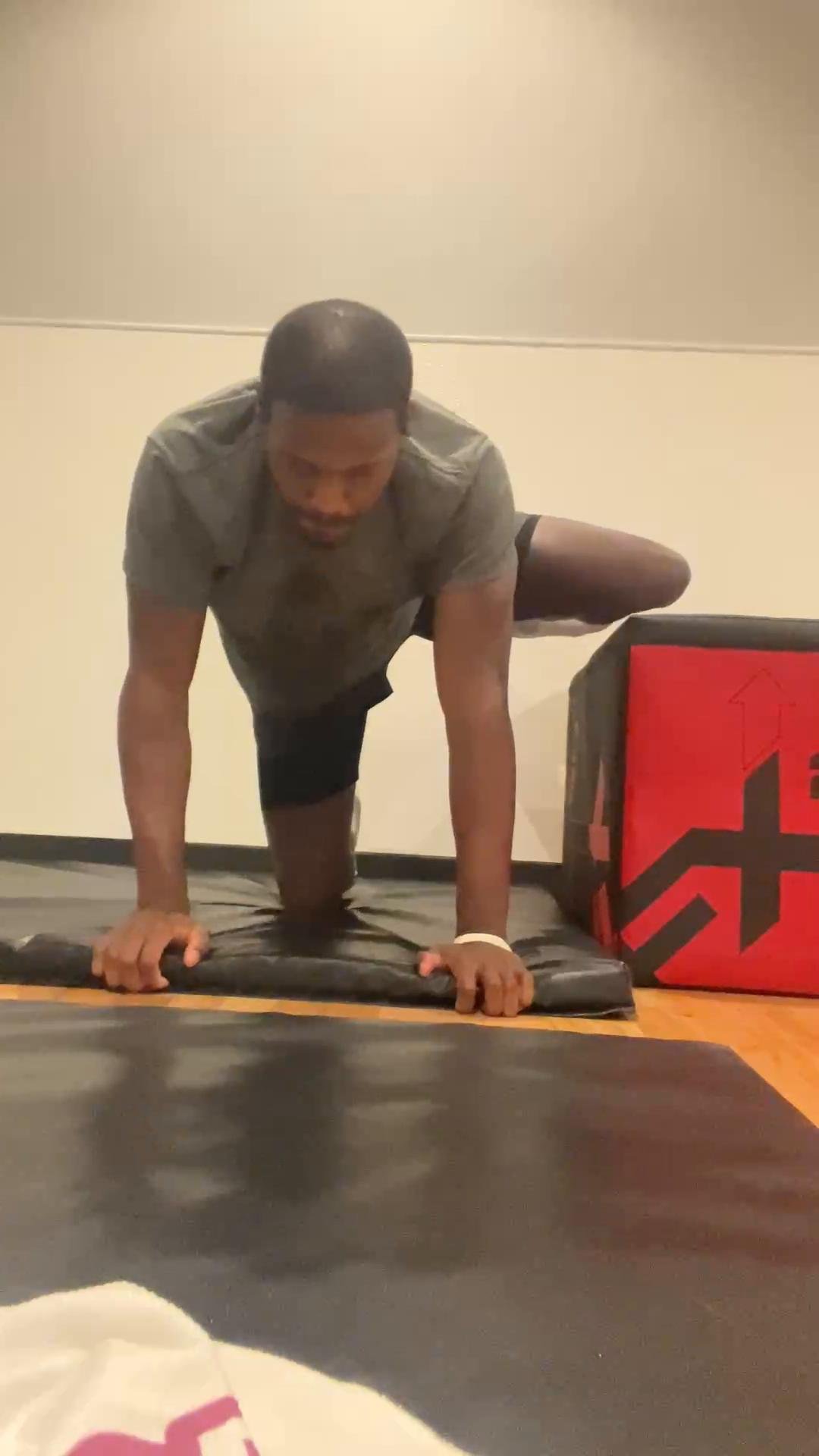 Week 1/D1 - MOBILITY/STRETCH