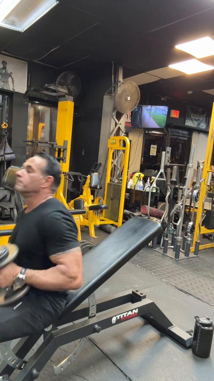 INCLINE DUMBELL HEX PRESS