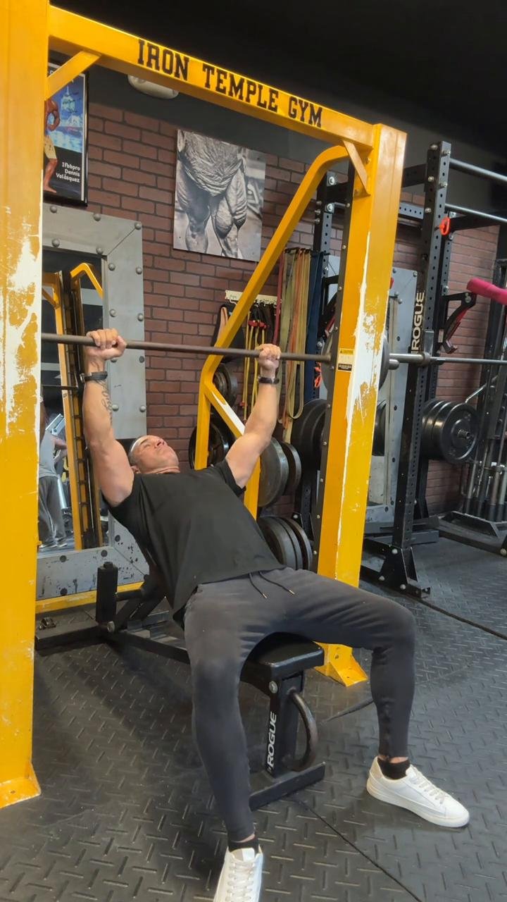 SMITH MACHINE INCLINE