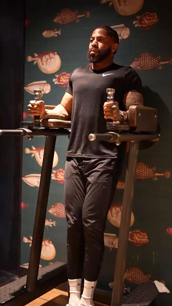 Press (Chest dominant)