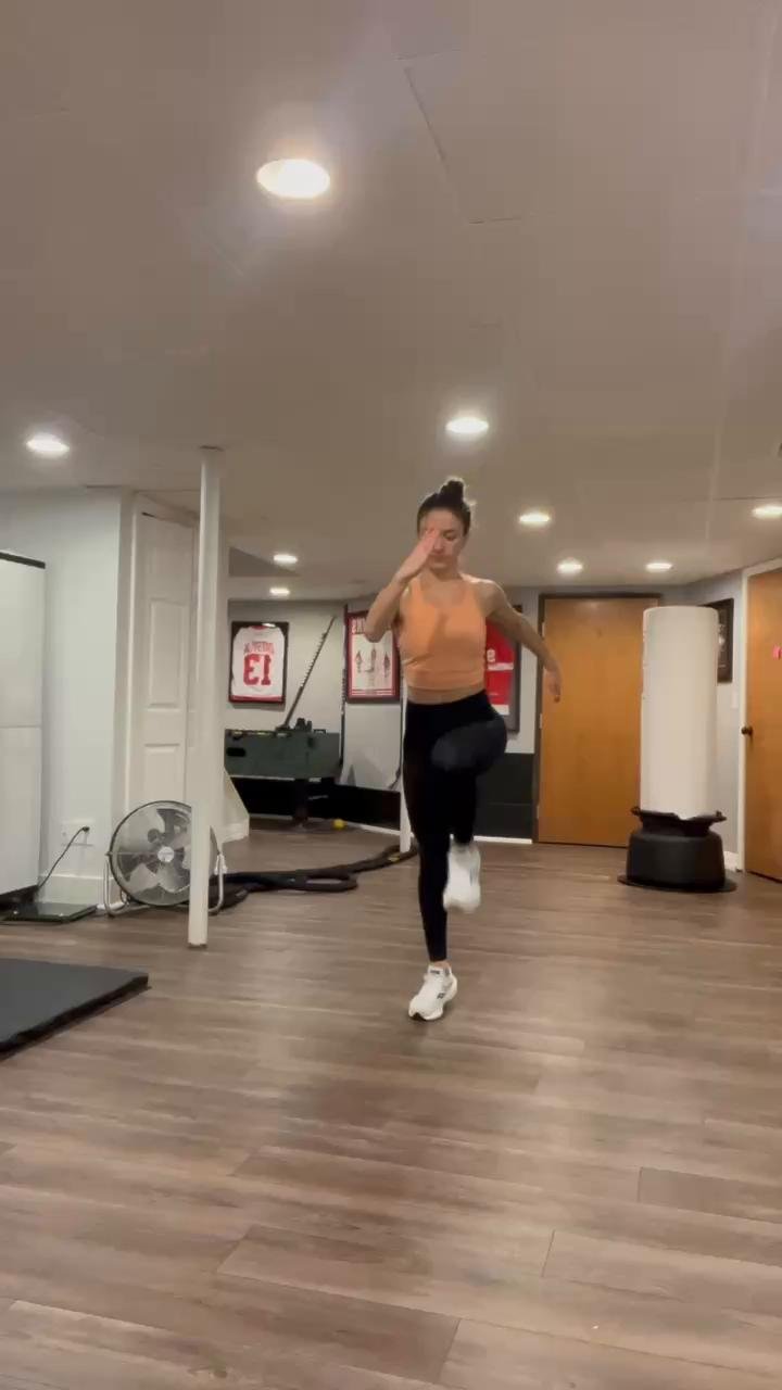 Sunday - Light Plyo & Core