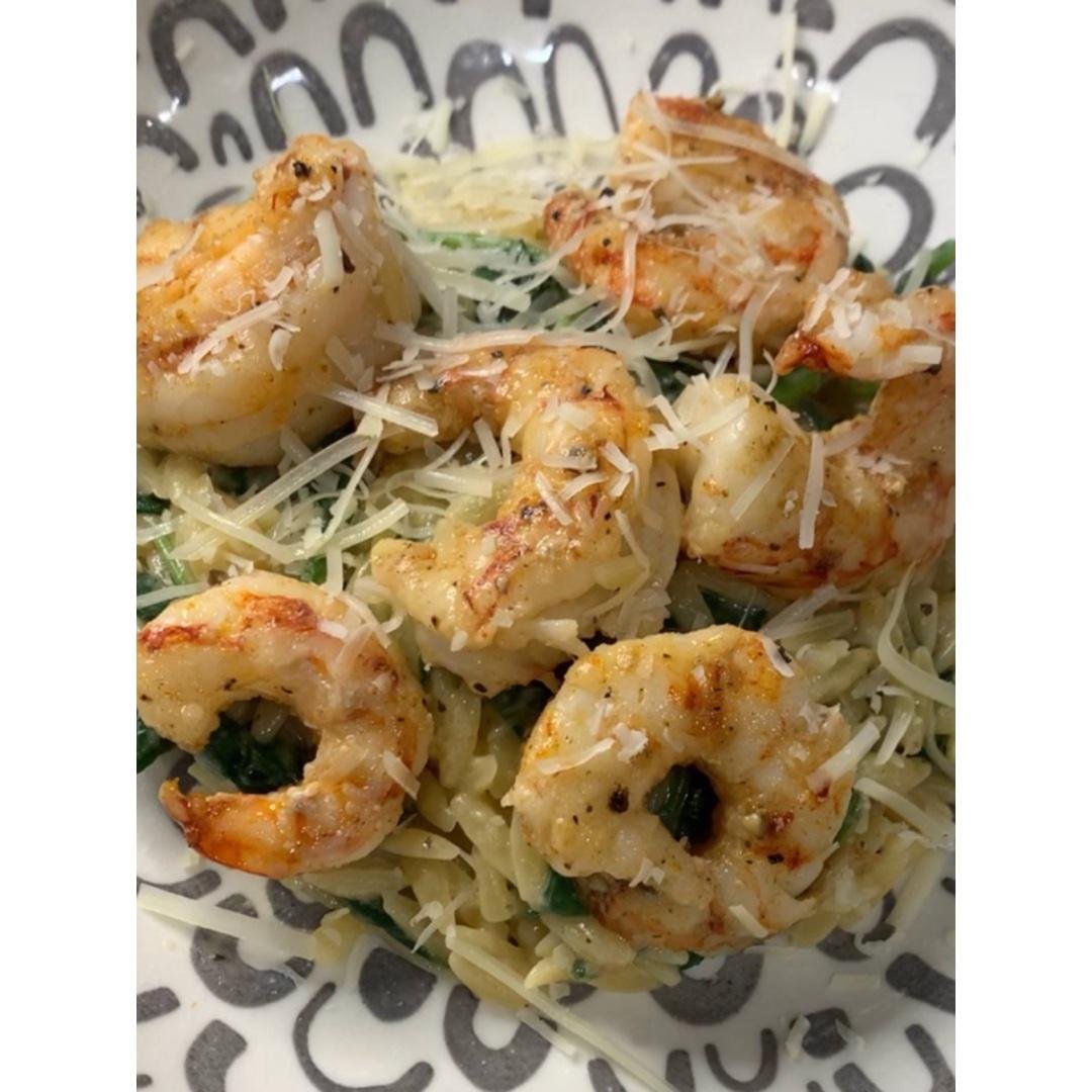 Creamy Parmesan orzo w/ shrimp