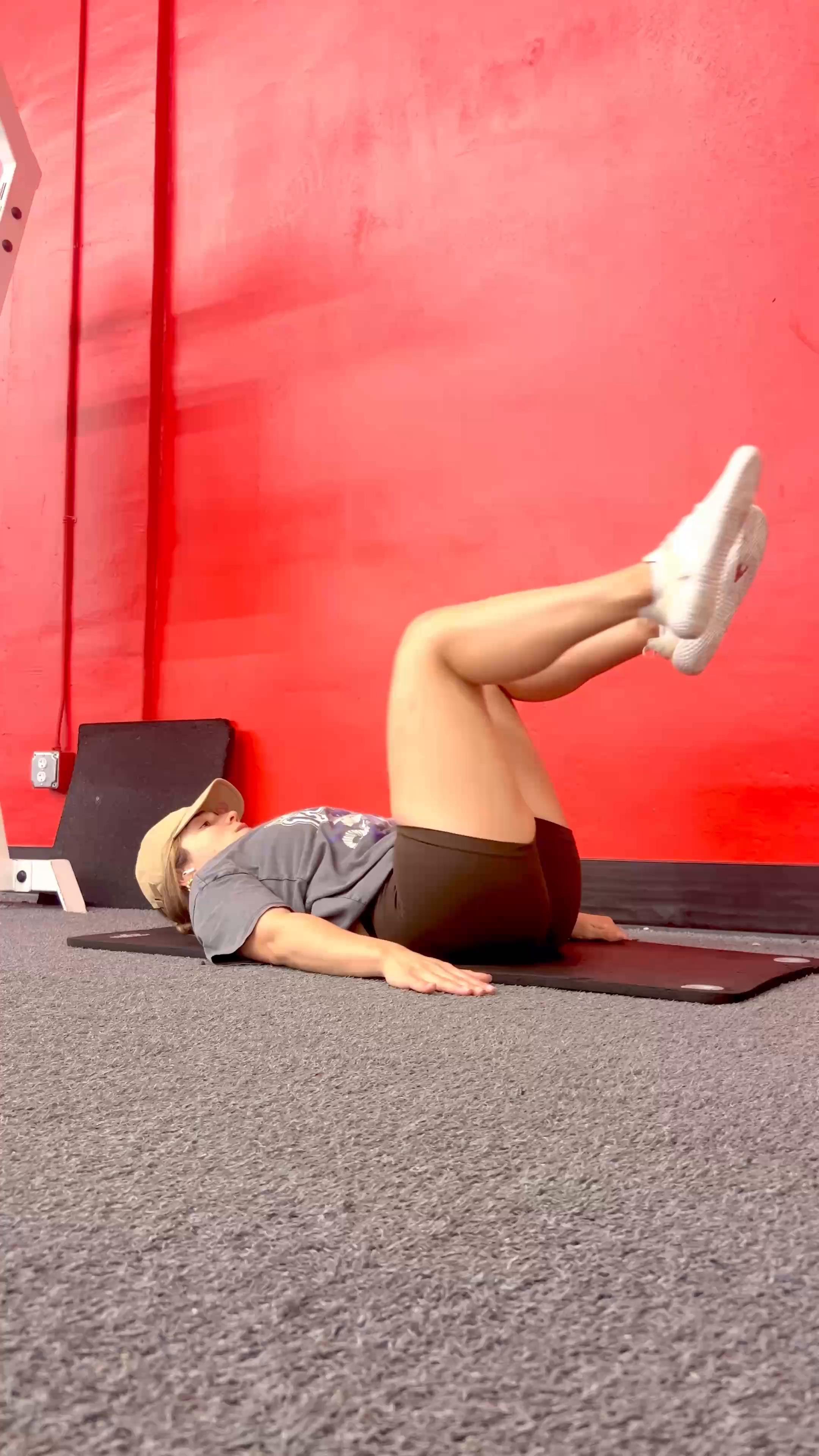 W1 | D2 Upper body & Abs HOME