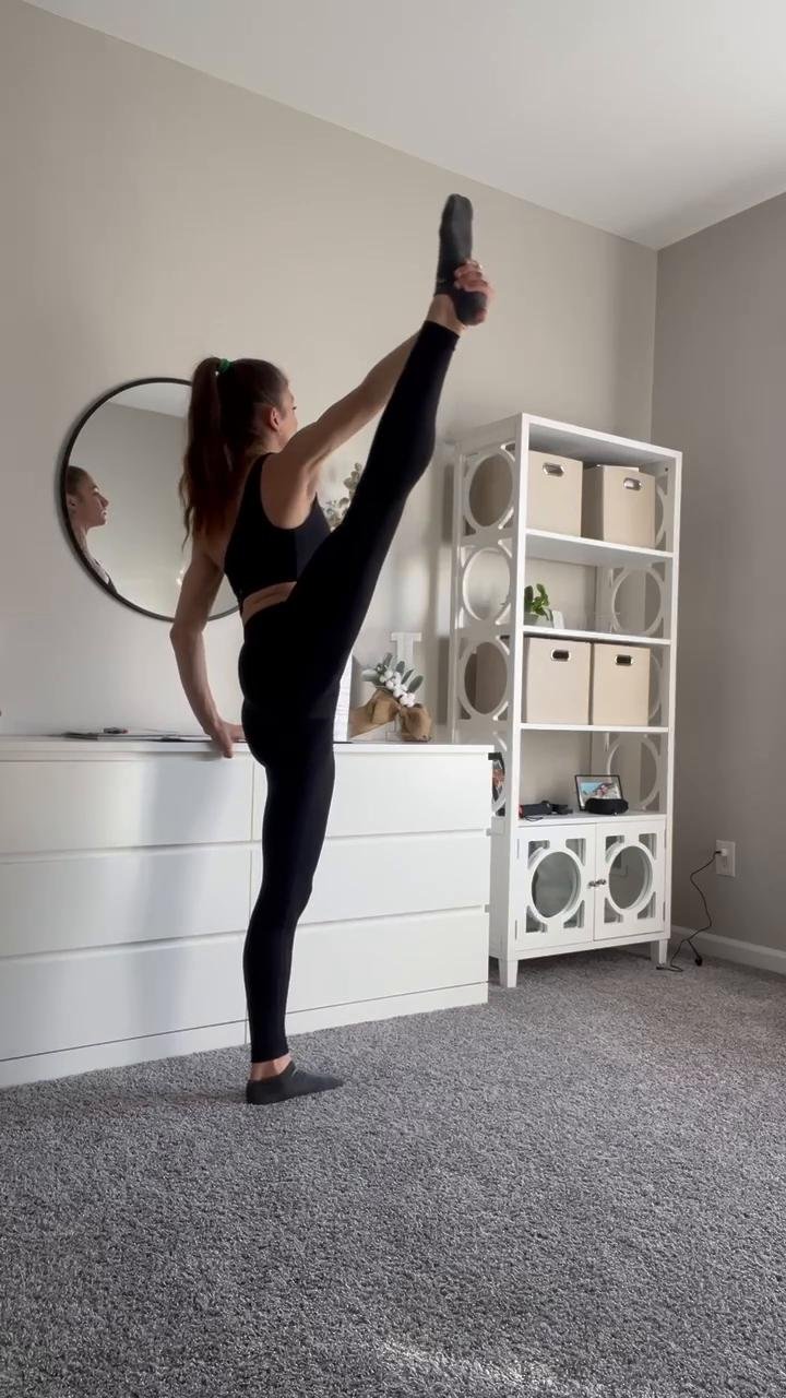 Y - Spin/Heel Stretch (flexibility)