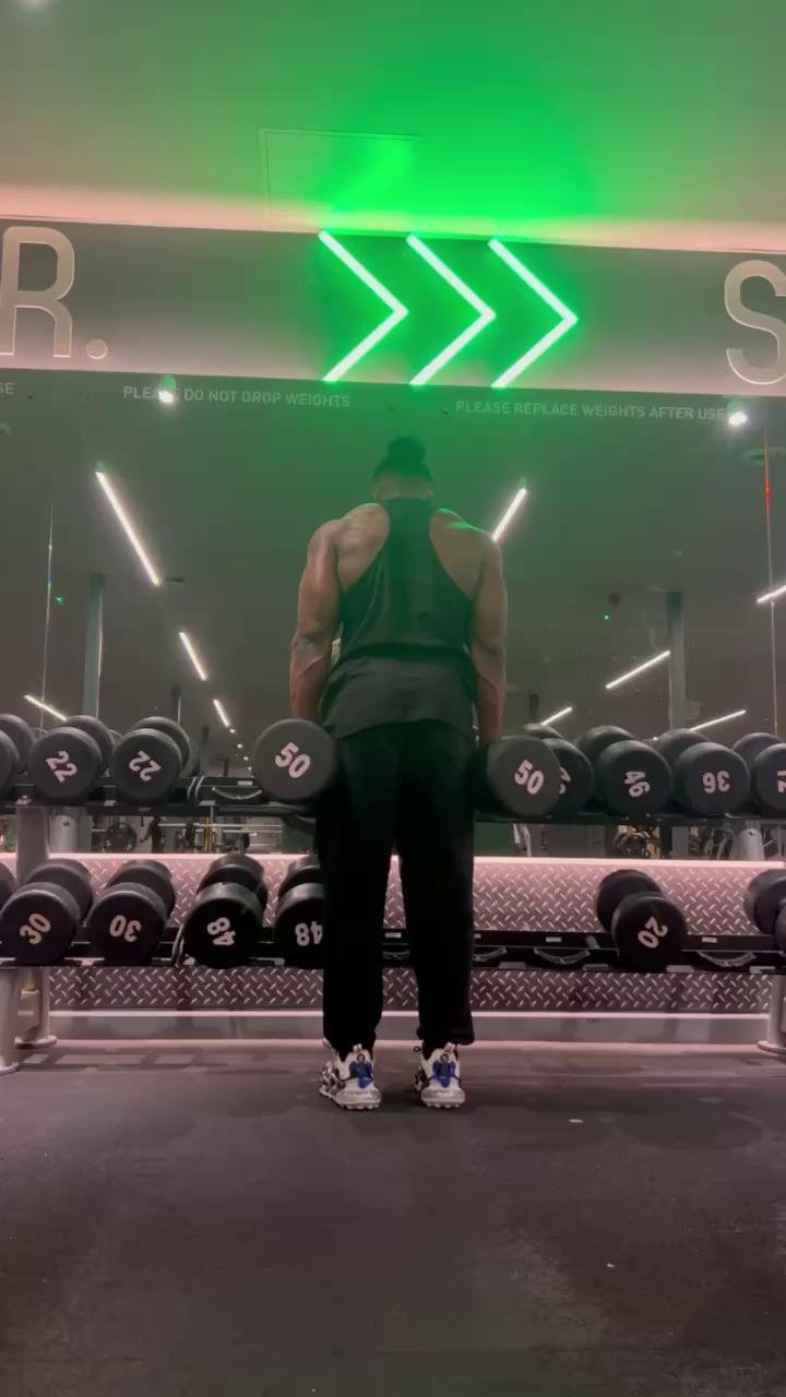 SHOULDERS