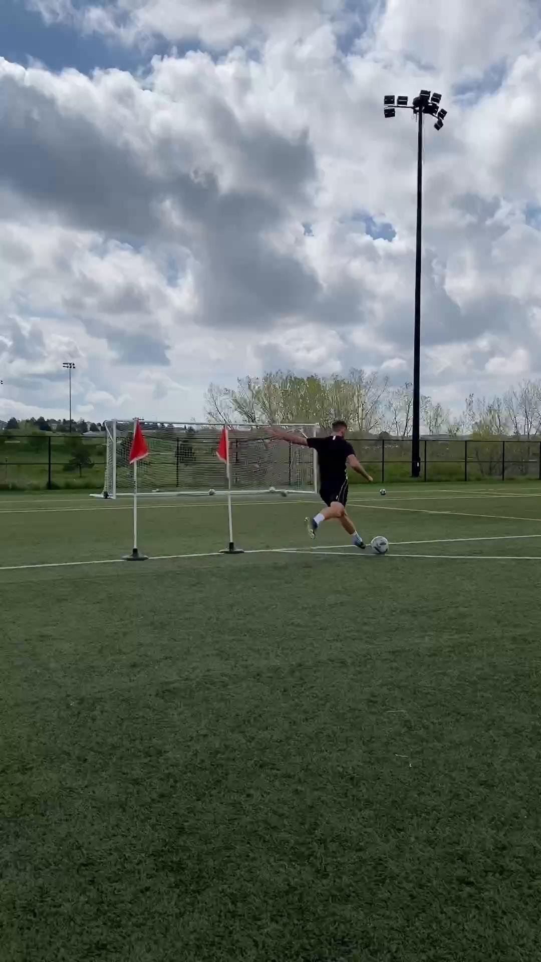 Drills You MUST Master As A Striker 🎯⚽️