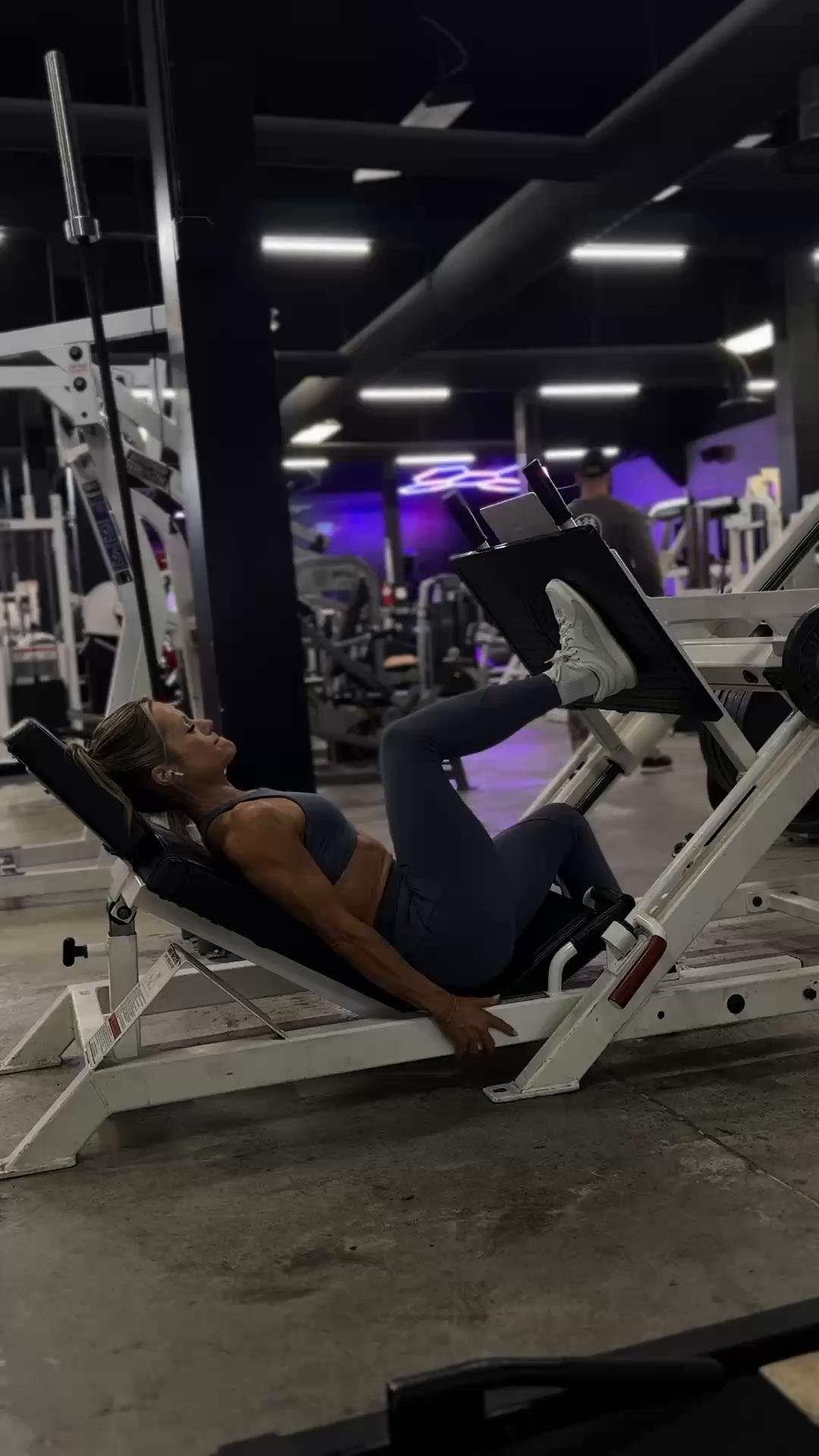 Week 1 Day 1 - lower body quad focus