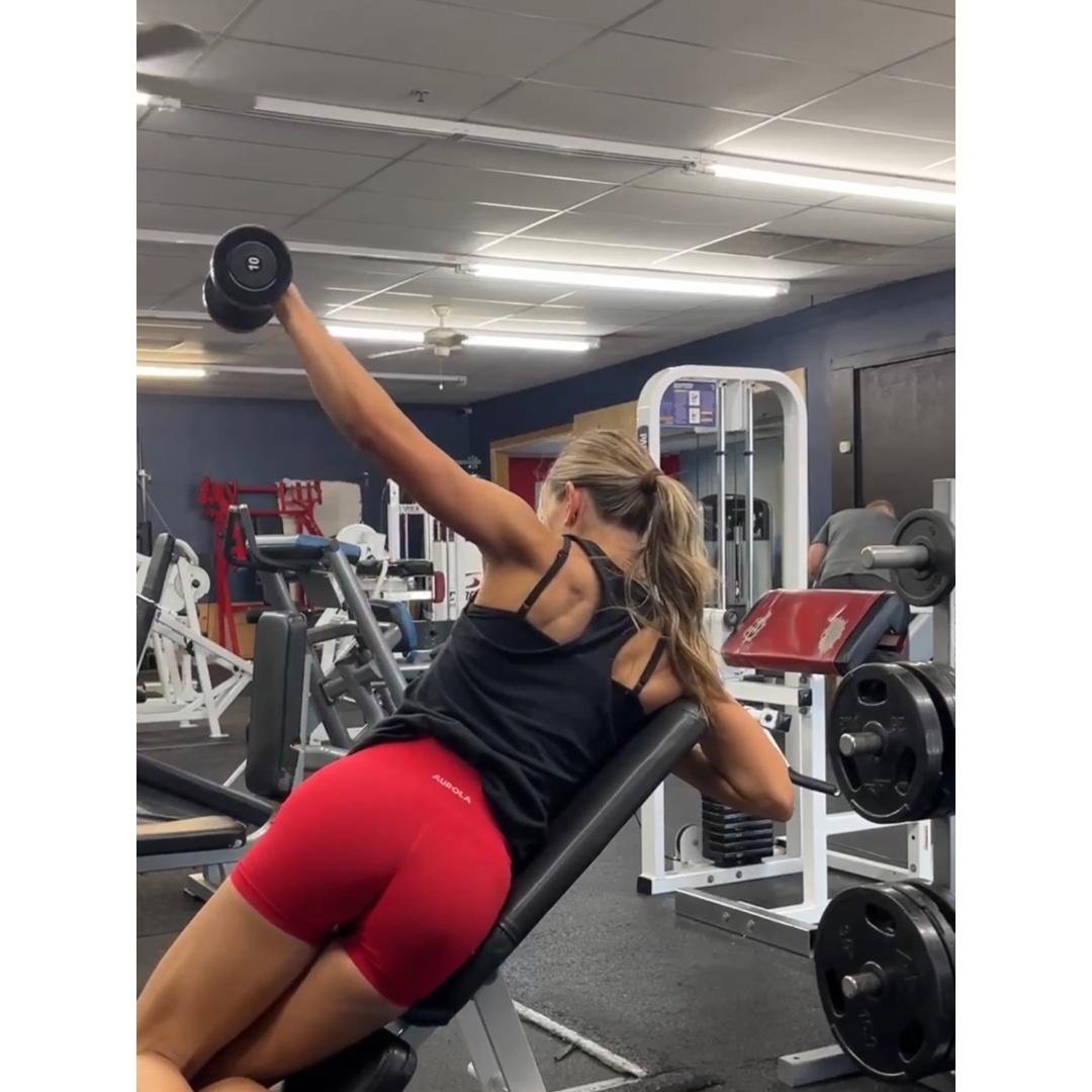 W1,D2 Shoulders