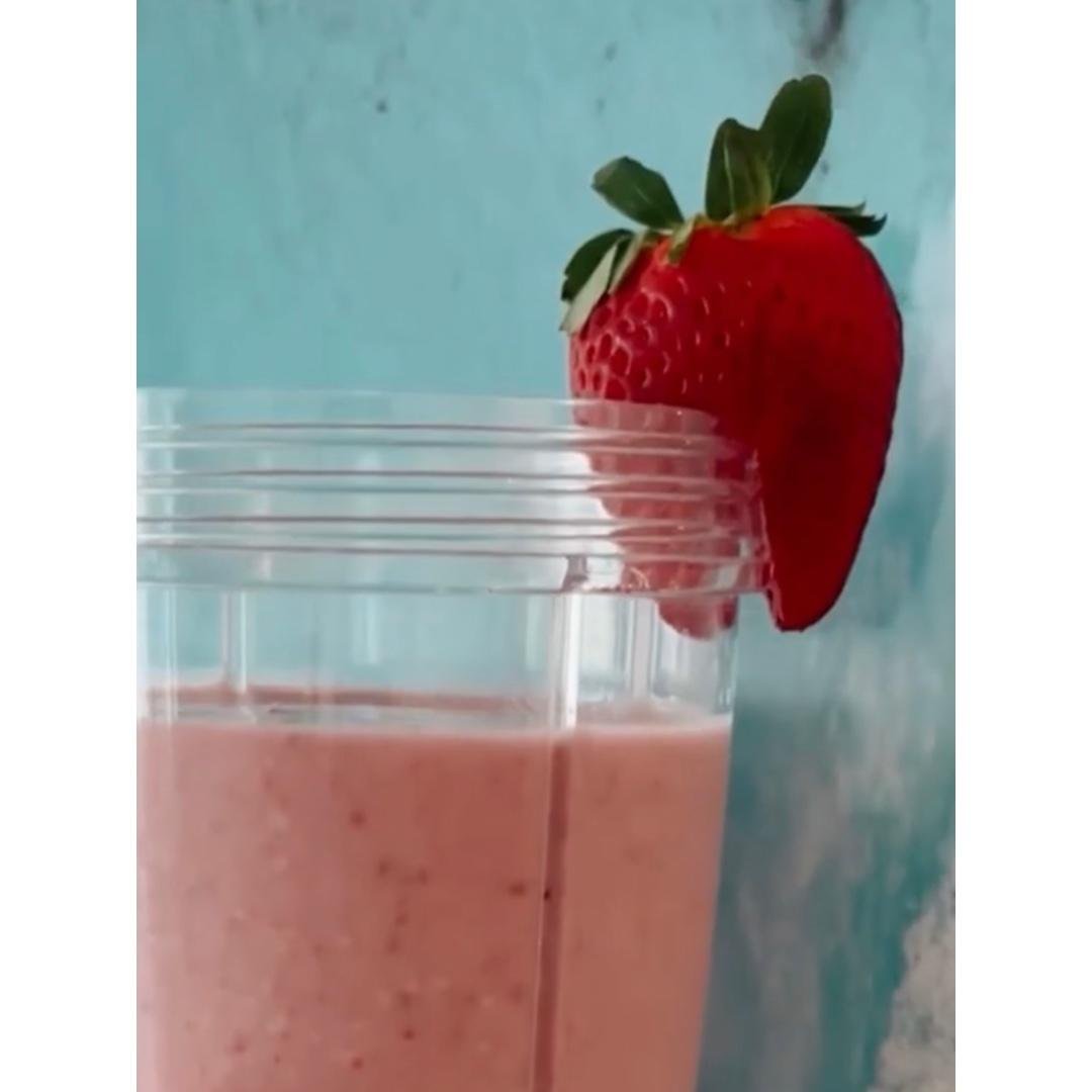 Strawberry Banana Smoothie