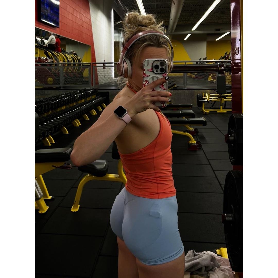 GLUTES + HAMSTRINGS
