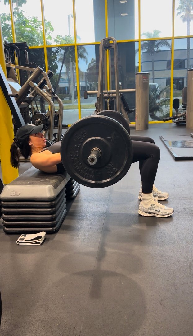 WEEK 1 DAY 1 - MONDAY - LOWER BODY