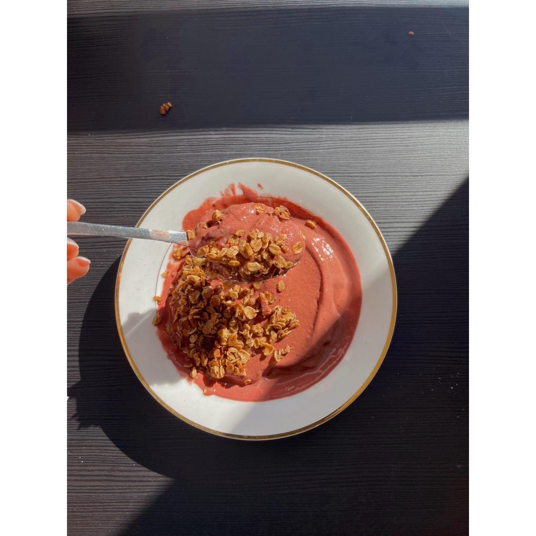 Cherry Protein Smoothie Bowl