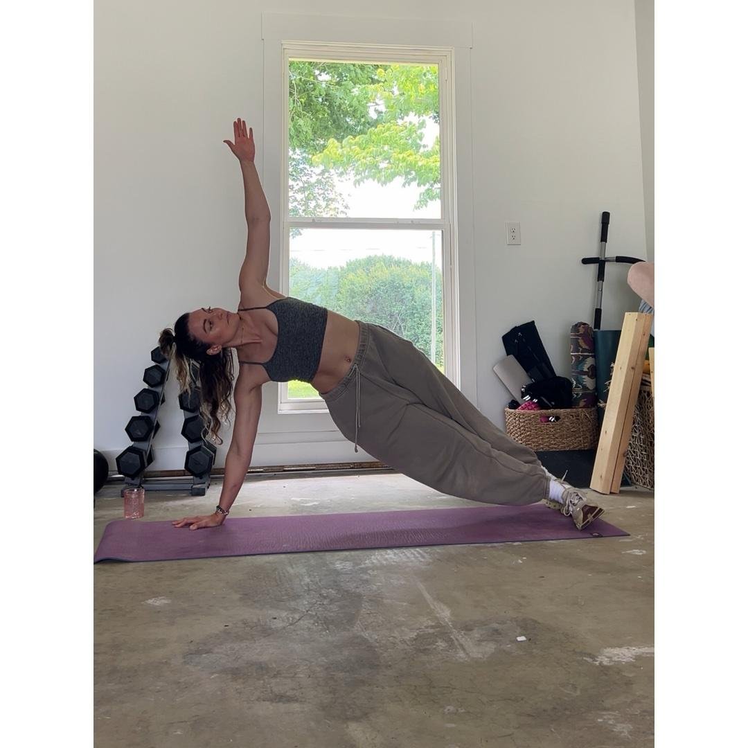 Monday: Garage Bodyweight Upper body + CORE ✨