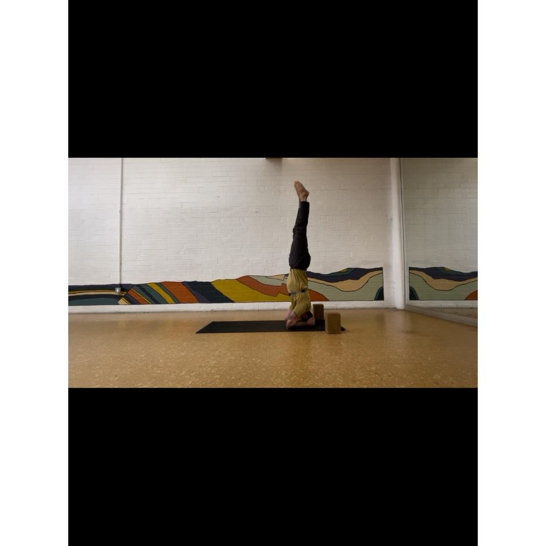 Santosha for sirsasana