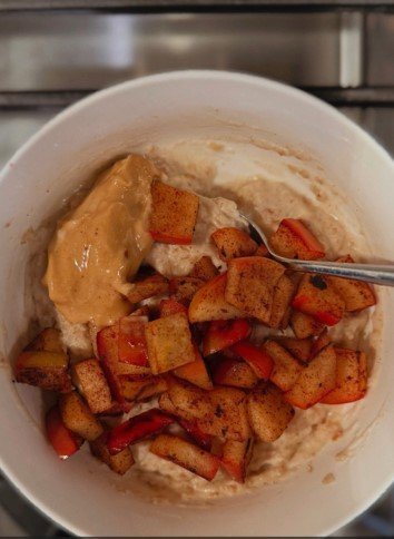 Apple Cinnamon Protein Oatmeal