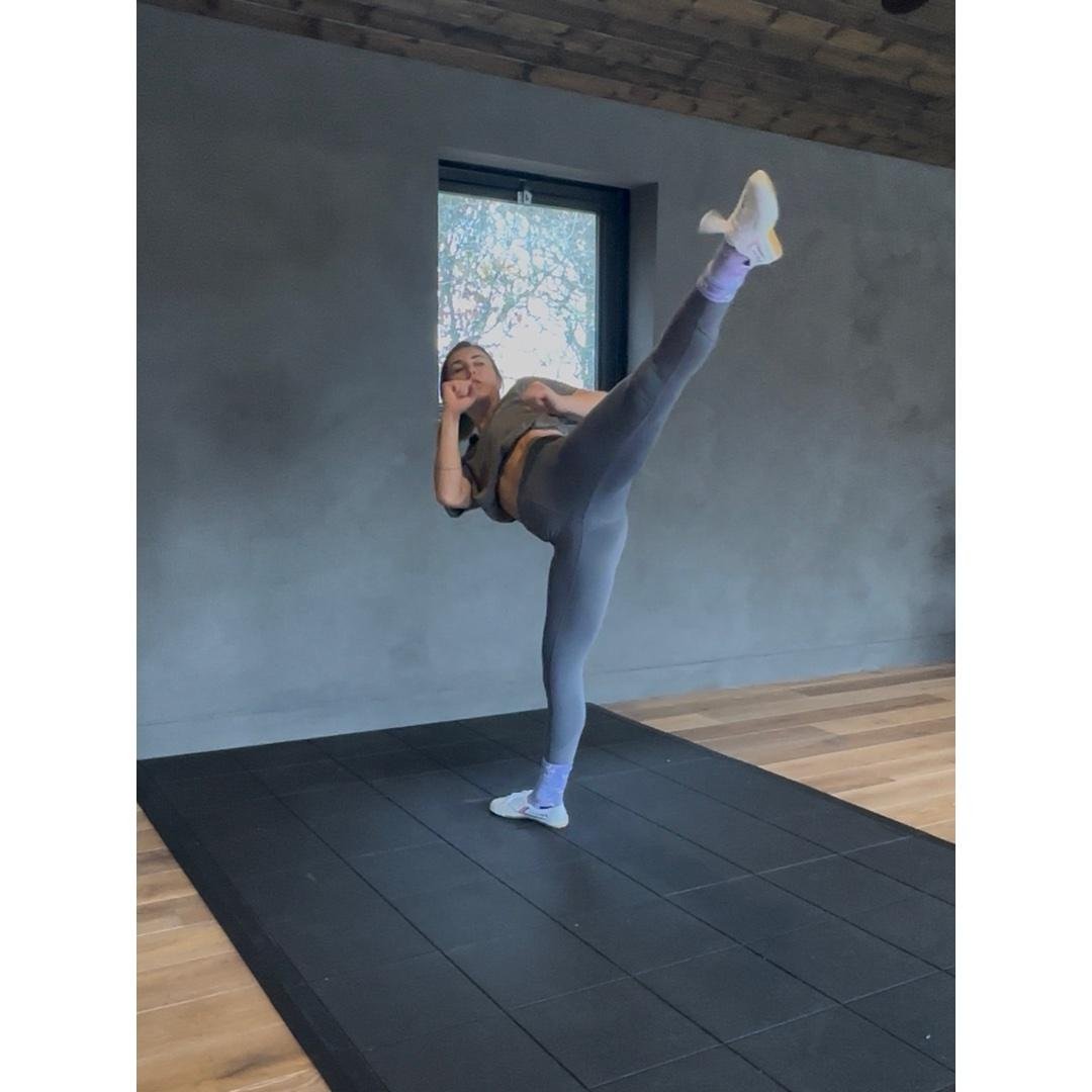 Round Kick