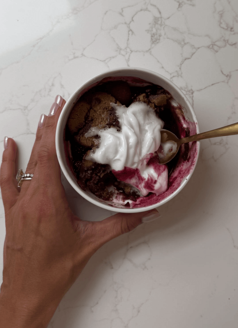 Viral Sweet Loren's Berry Cobbler
