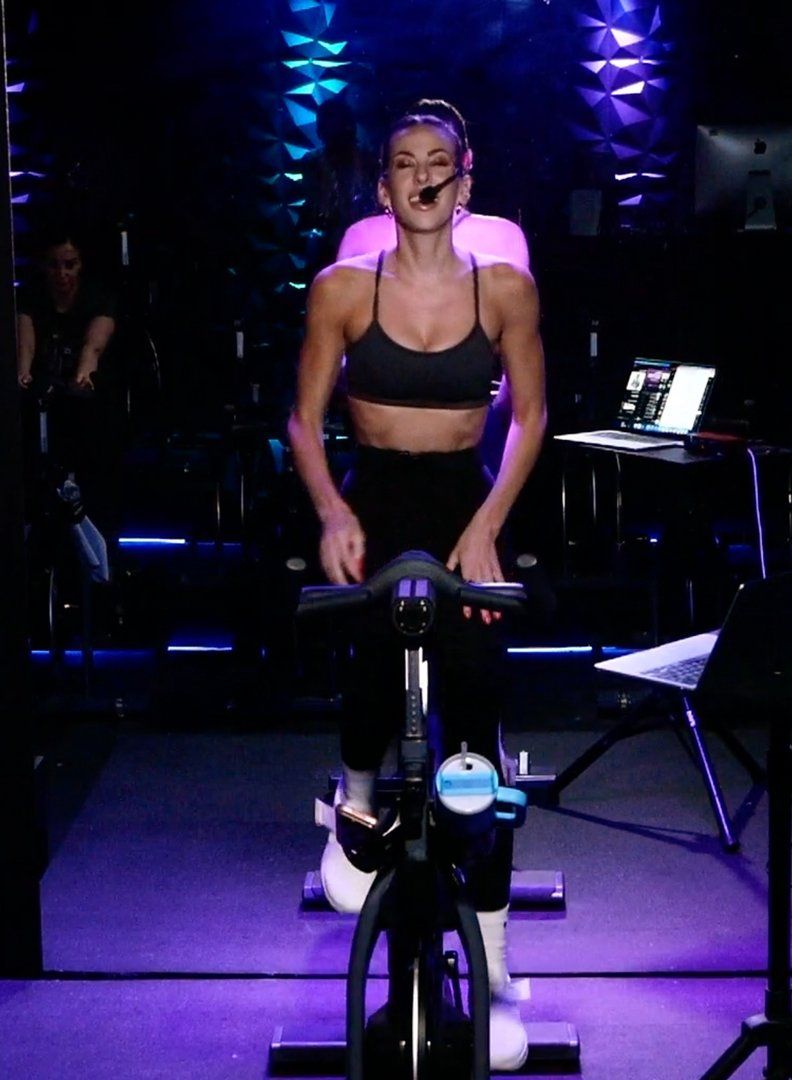 30 Minute Intermediate Heavy Hills Ride - Michelle J's Playlist