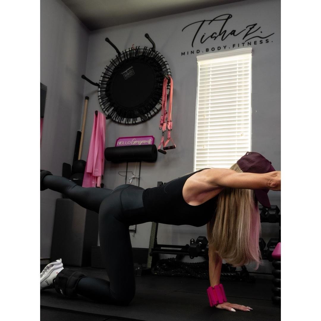 Back | Legs | Core
{Jun 15 - Jun 21}