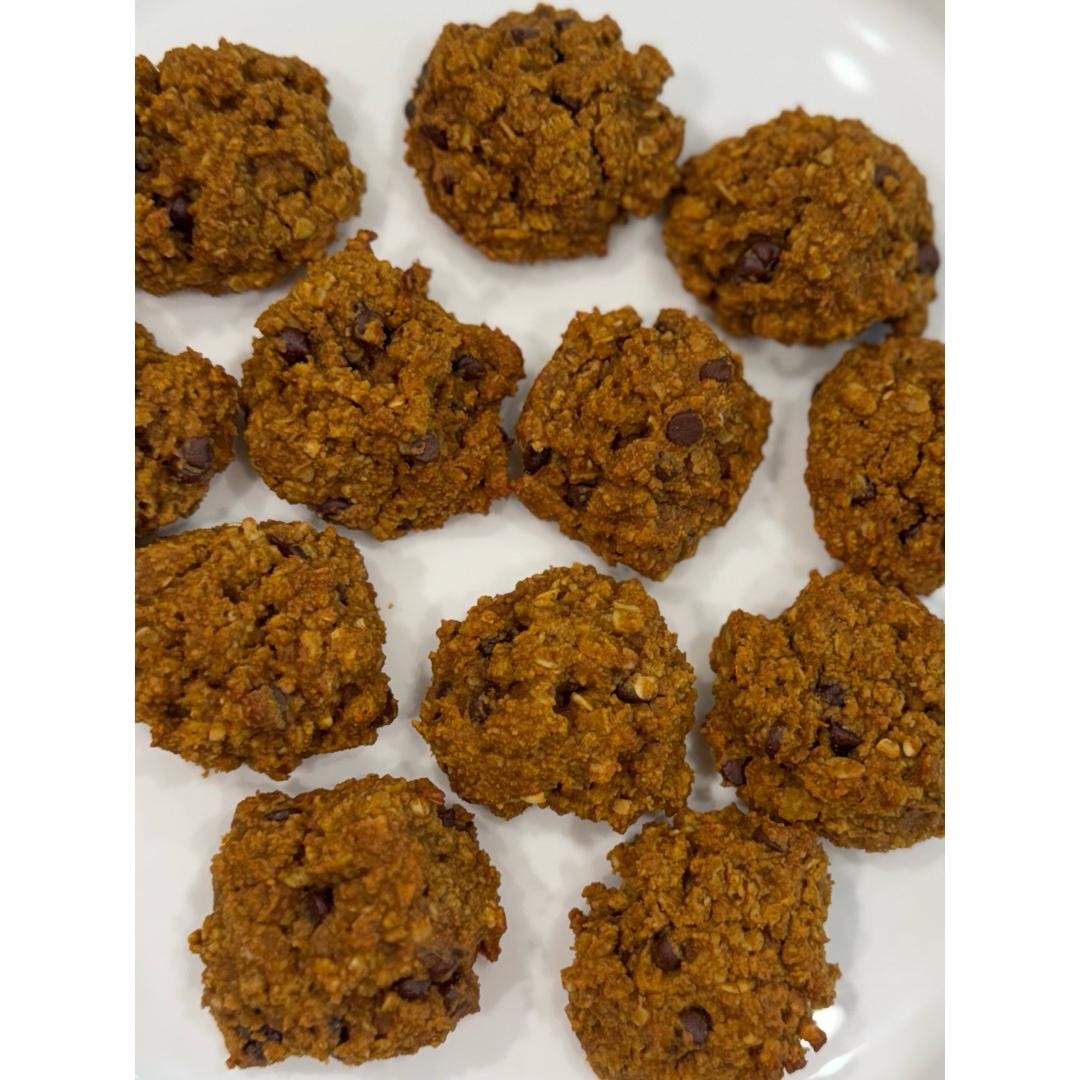 Pumpkin Oatmeal Chocolate Chip Cookies